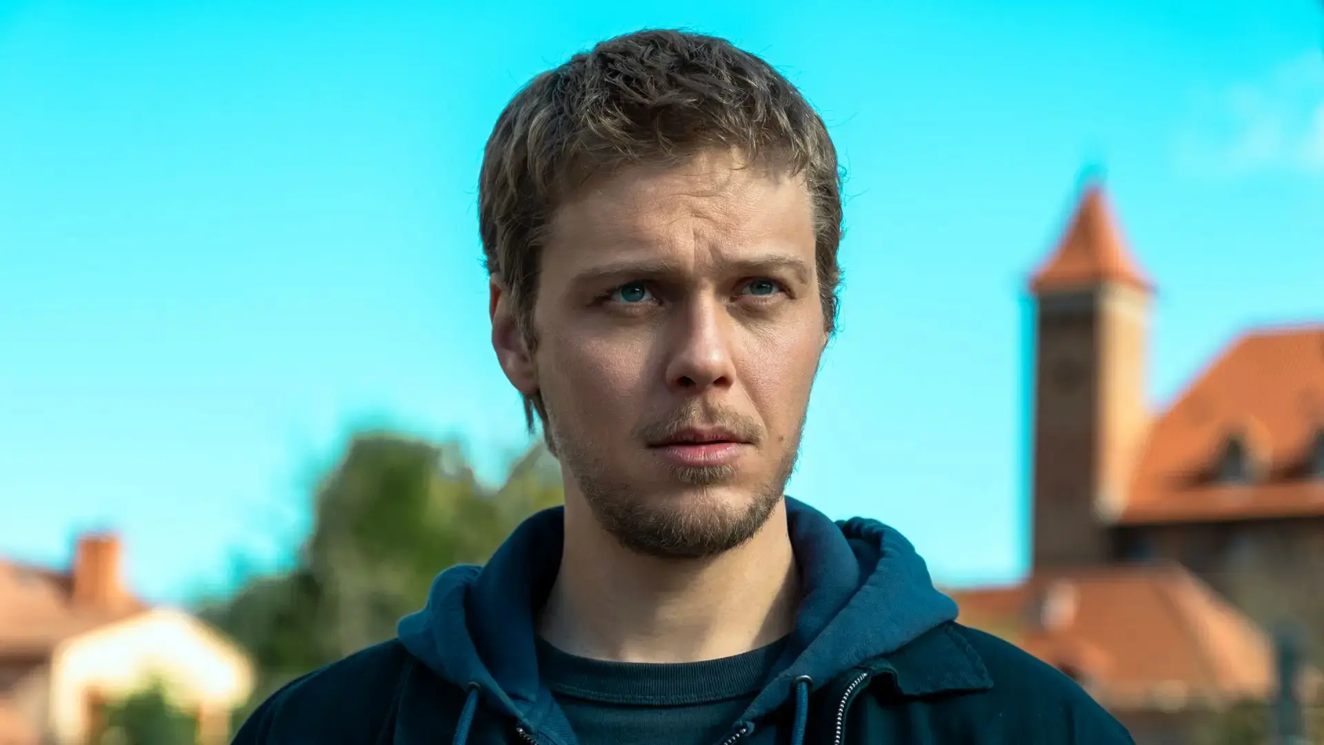Jakub Gierszał in I colori del male Nero