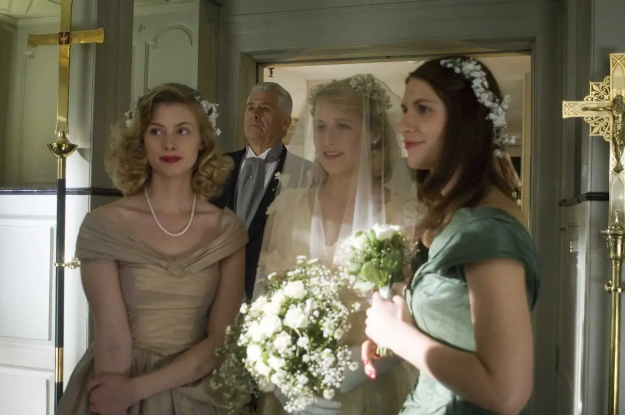 Mamie Gummer in Un amore senza tempo