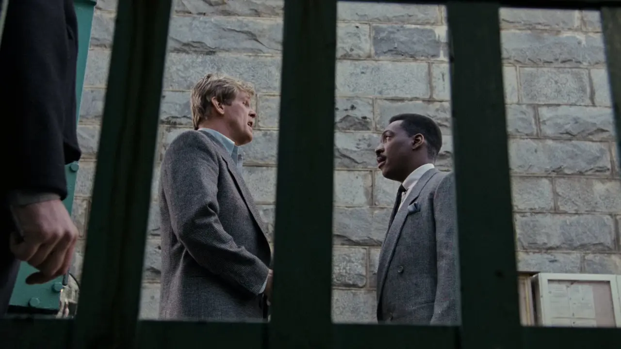 Nick Nolte ed Eddie Murphy nel film Ancora 48 ore