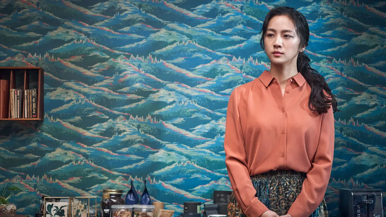 Tang Wei in Decision to Leave
