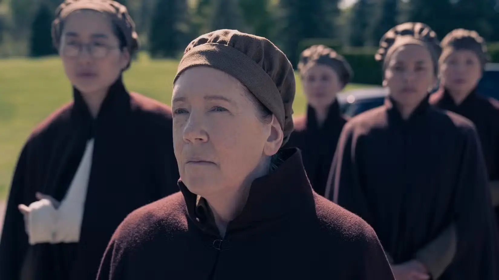 Ann Dowd, nel ruolo di Zia Lydia in The Testaments