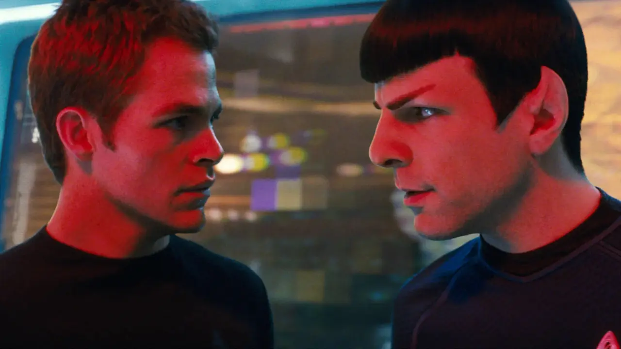 Chris Pine e Zackary Quinto nel film Star Trek