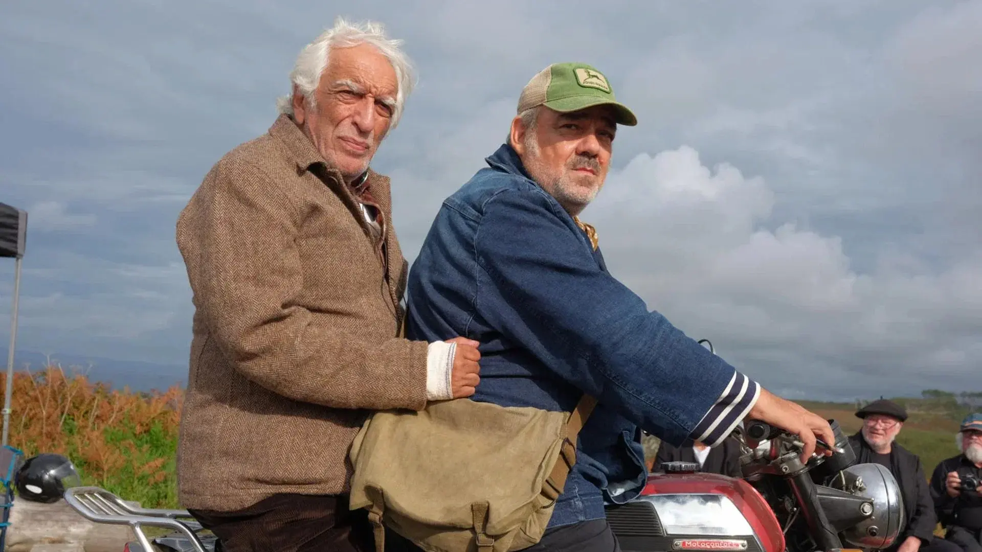 Gérard Darmon e Didier Bourdon nel film À l'ancienne - Come una volta
