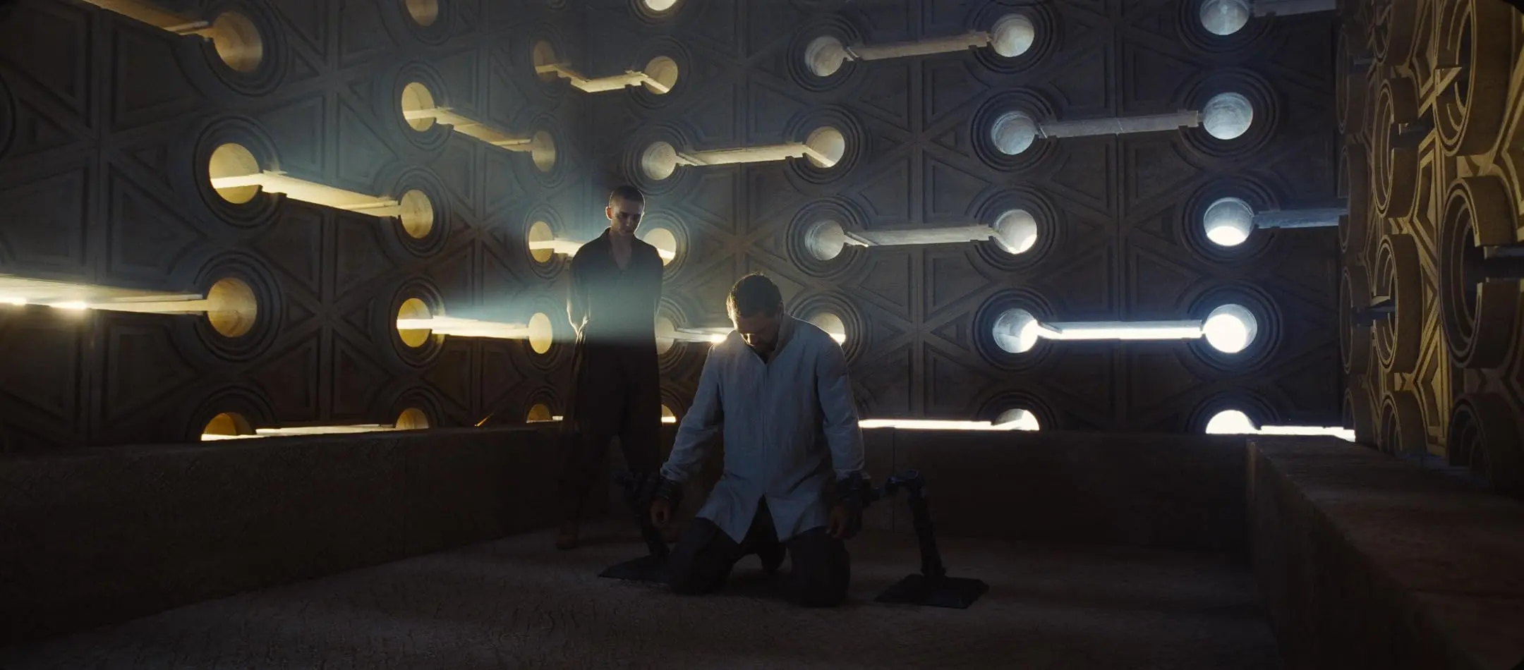 Jason Momoa e Timothée Chalamet in &ldquo;Dune - Parte terza&rdquo; (2026)