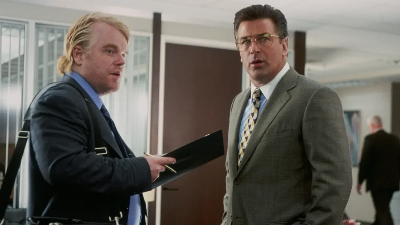 Phillip Seymour Hoffman e Alec Baldwin in ... e alla fine arriva Polly