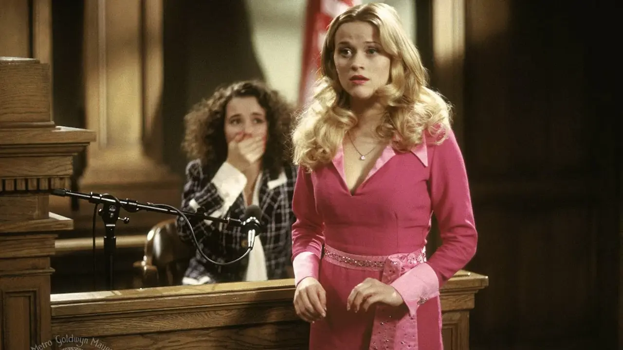 Reese Witherspoon nel film La rivincita delle bionde