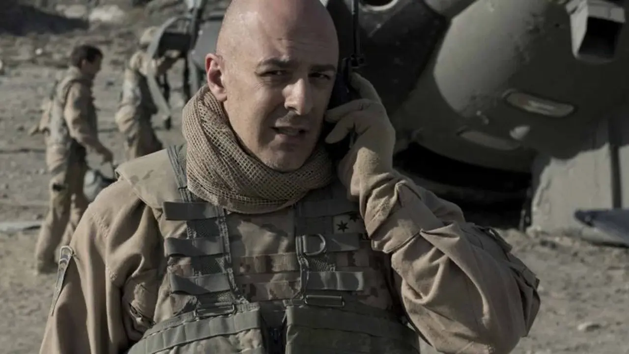 Roberto Álamo in Rescue Under Fire