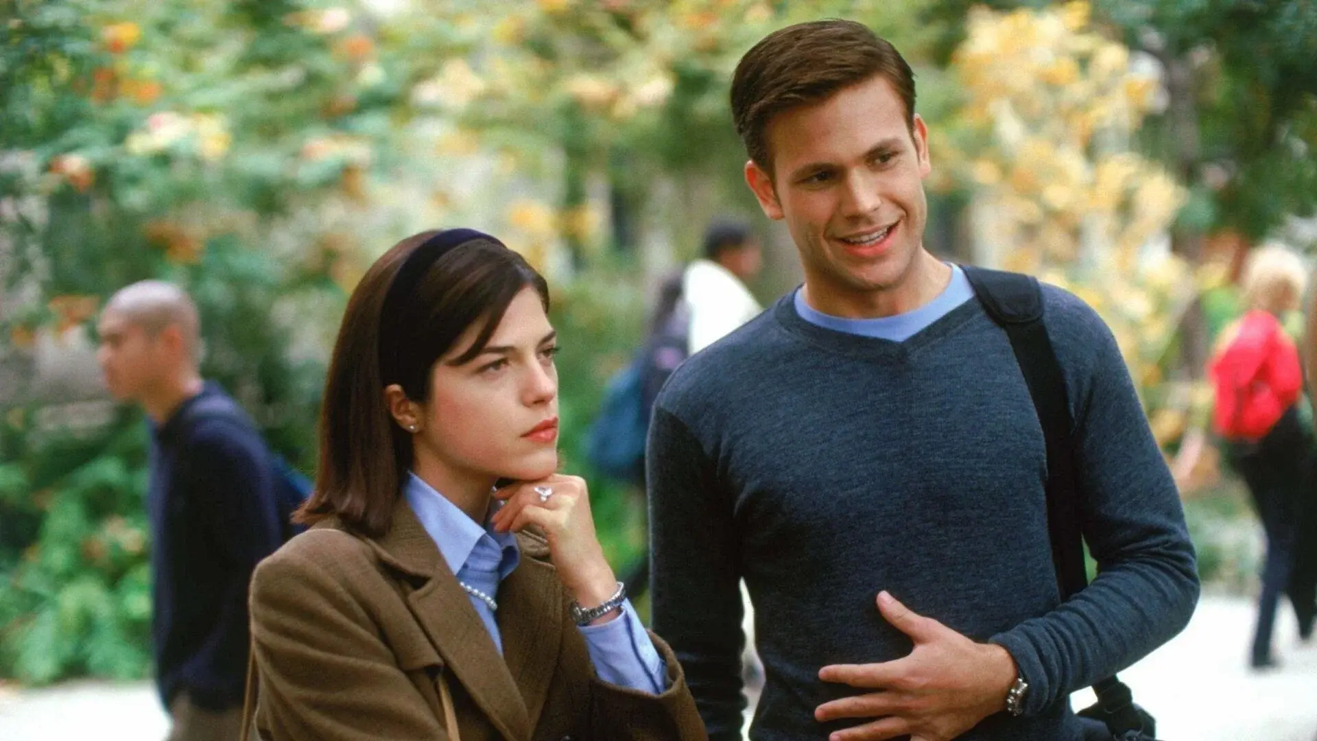 Selma Blair e Matthew Davis in La rivincita delle bionde