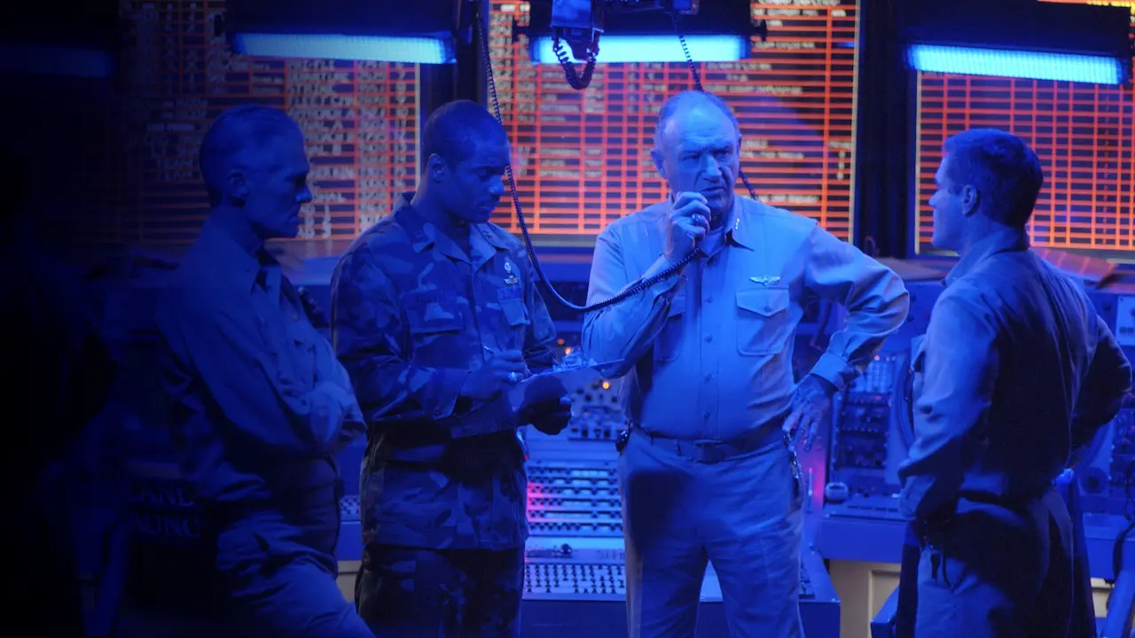 Gene Hackman nel film Behind Enemy Lines - Dietro le linee nemiche